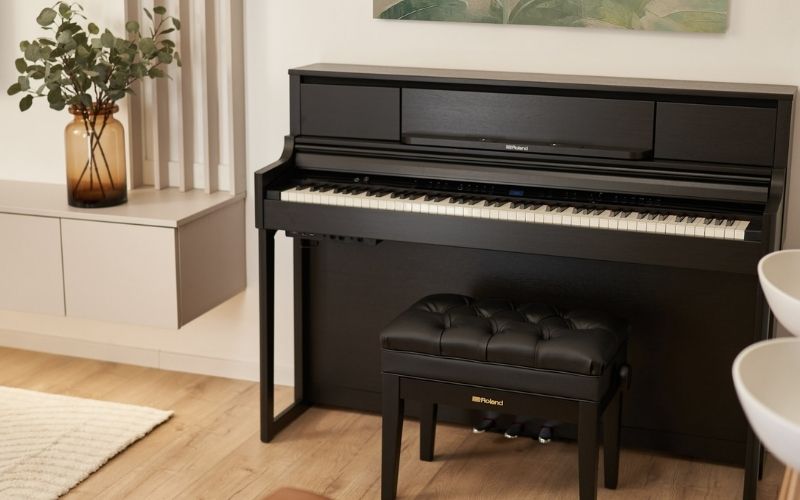 Roland piano điện với thiết kế hiện đại và sang trọng