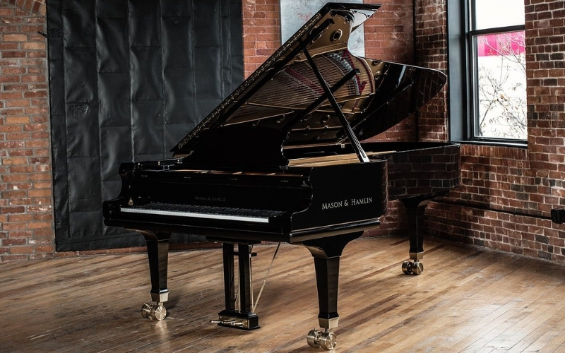 Đàn piano có âm thanh giàu cảm xúc