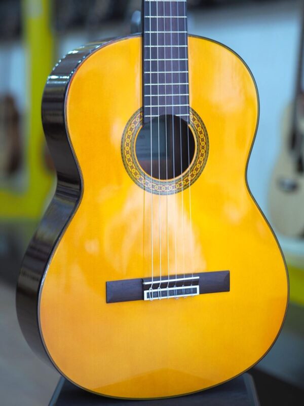 Guitar Classic Yamaha C80