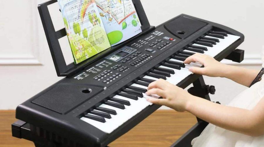 Đàn piano mini giúp tiết kiệm diện tích không gian