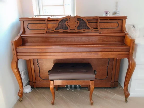 Đàn piano Upright Kawai C880FRG