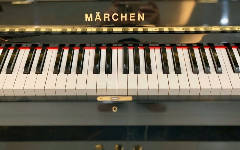 Đàn piano Marchen nổi bật với thiết kế tinh tế
