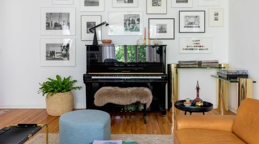 Upright piano phù hợp với phòng nhỏ hoặc không gian hạn chế