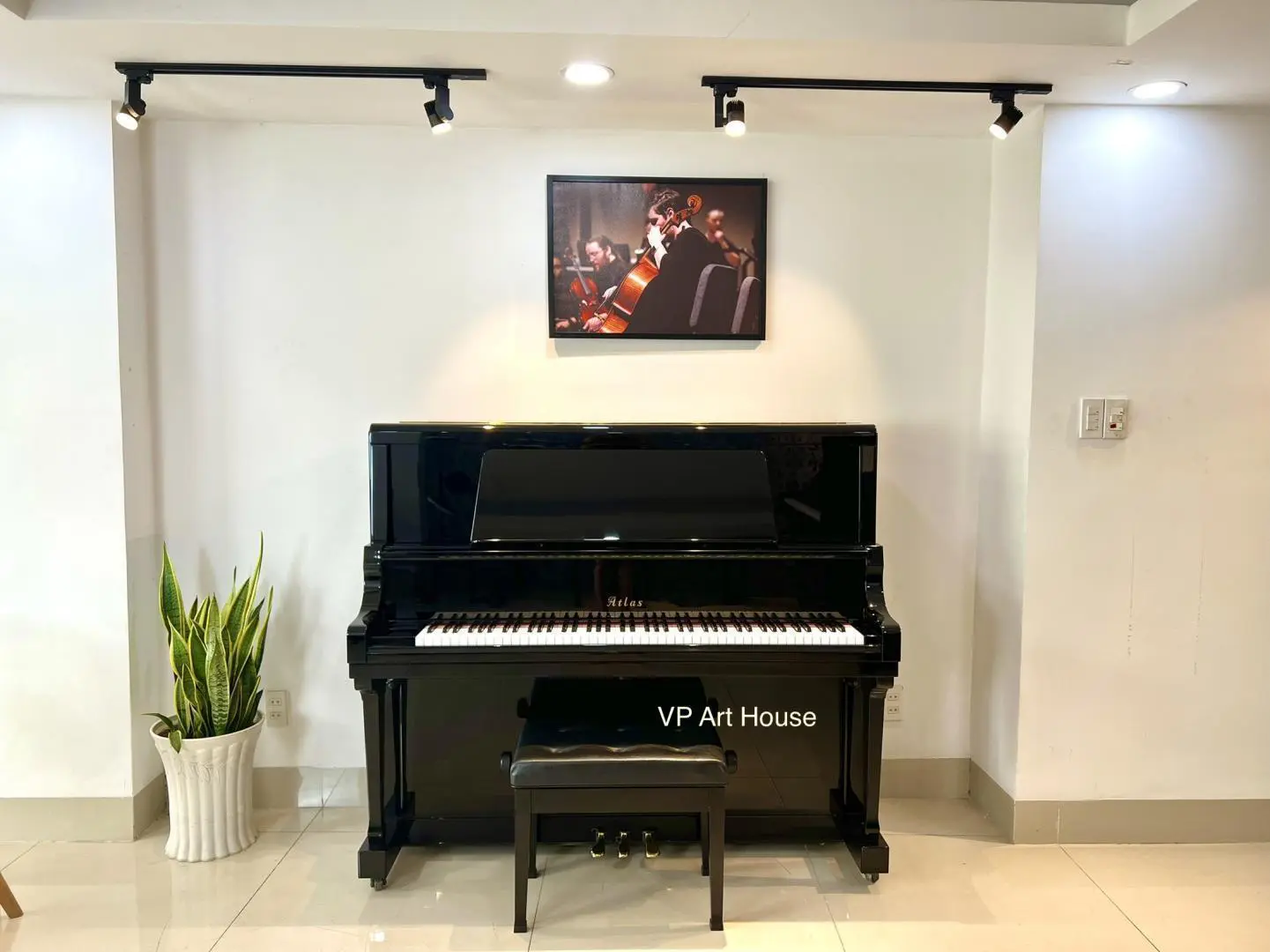 Đàn piano Atlas NA505