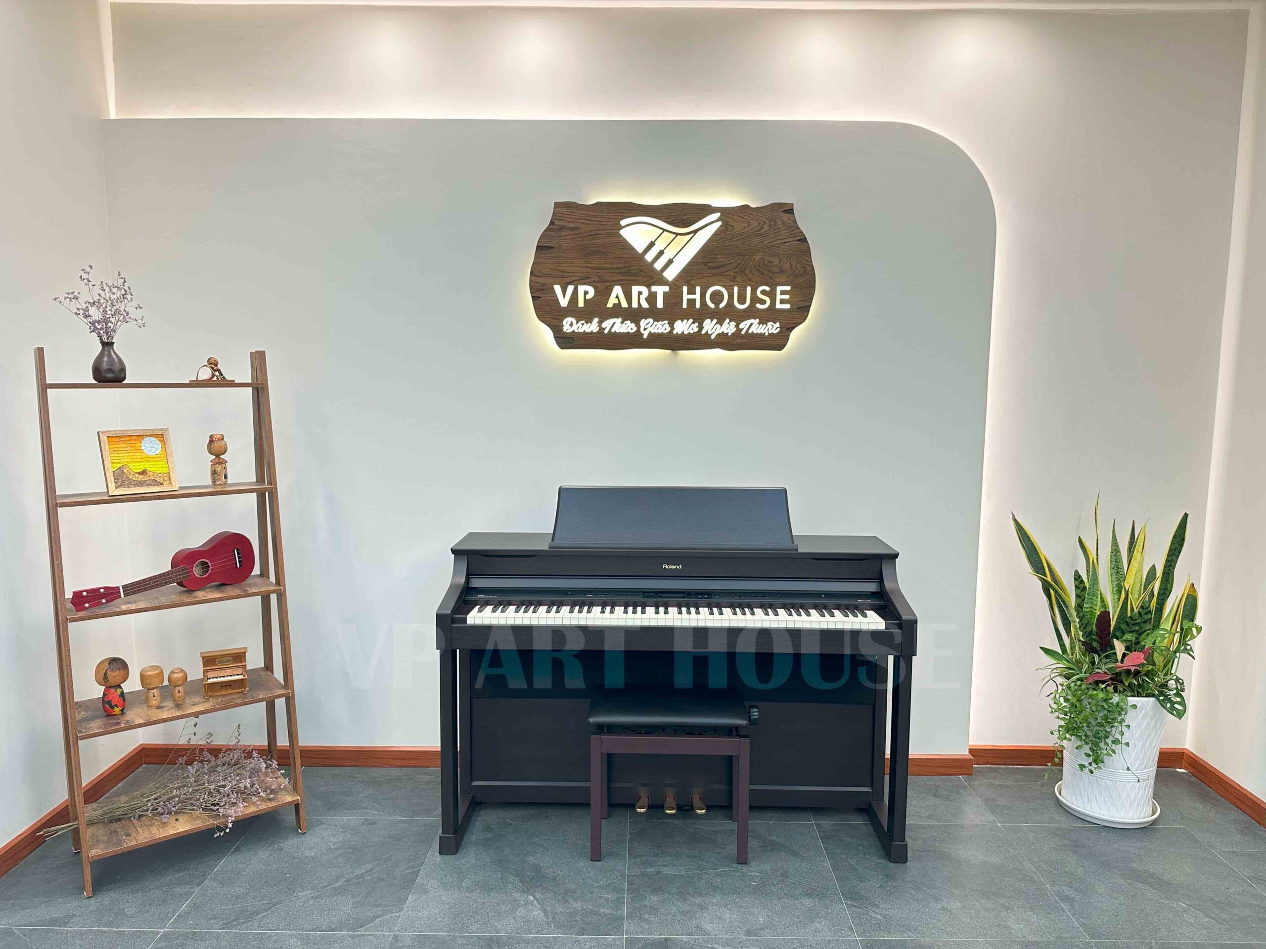 Roland HP-307 R chính hãng tại cửa hàng VP Art House Đàn piano điện Roland HP-307 màu nâu gỗ