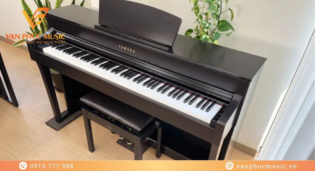 YAMAHA CLP 635R YAMAHA CLP 635R