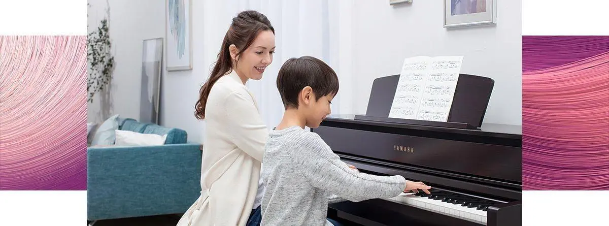 Yamaha CLP-735 được các phụ huynh yêu thích khi lựa chọn đàn cho con