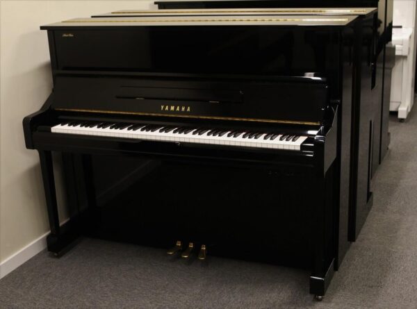 YAMAHA YU 11