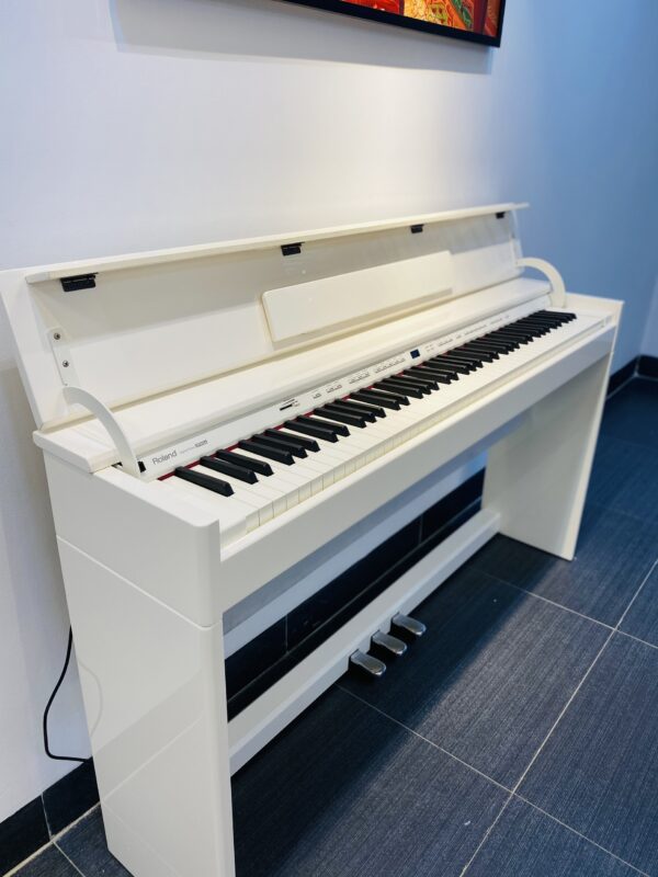 Đàn piano Roland DP90SE WH