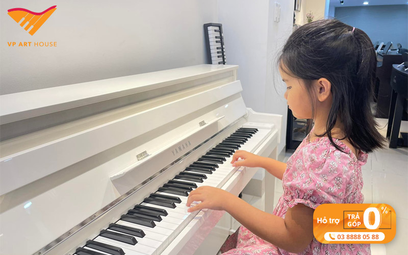 tieu-chi-chon-giao-vien-day-piano-cho-be-4-tuoi