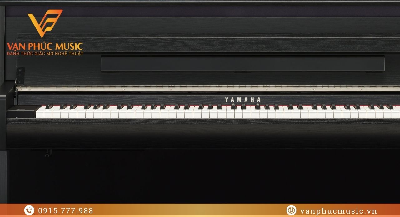 Yamaha CLP-785B Yamaha CLP-785B