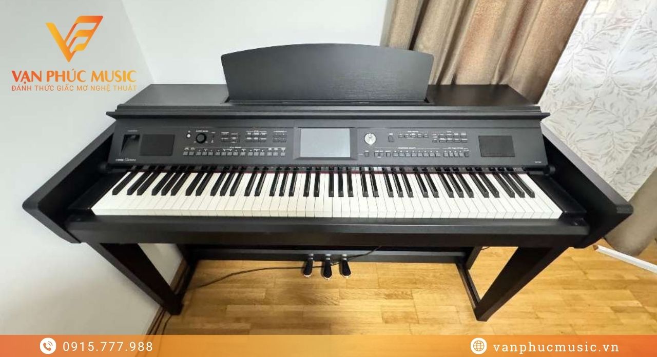 YAMAHA CVP 605B