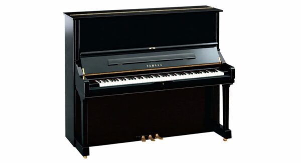 YAMAHA U3F