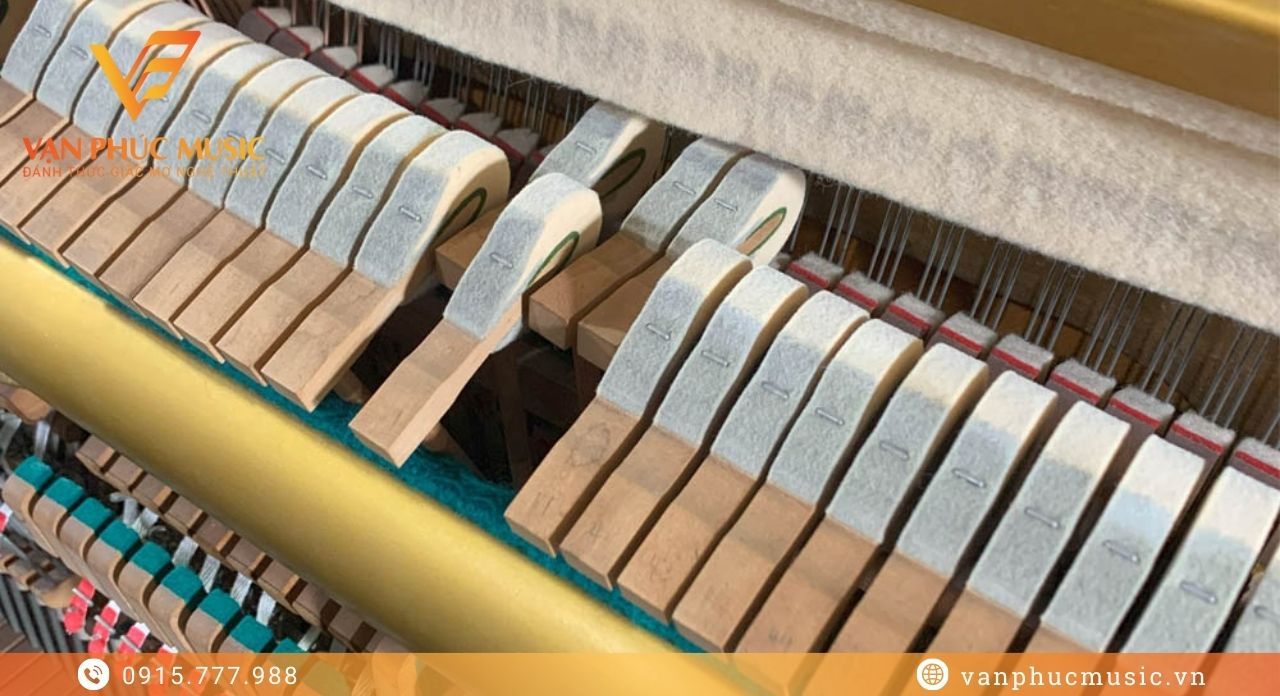 Yamaha U3F used piano