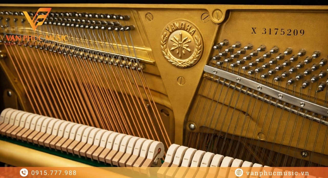 Piano cơ Yamaha UX Piano cơ Yamaha UX