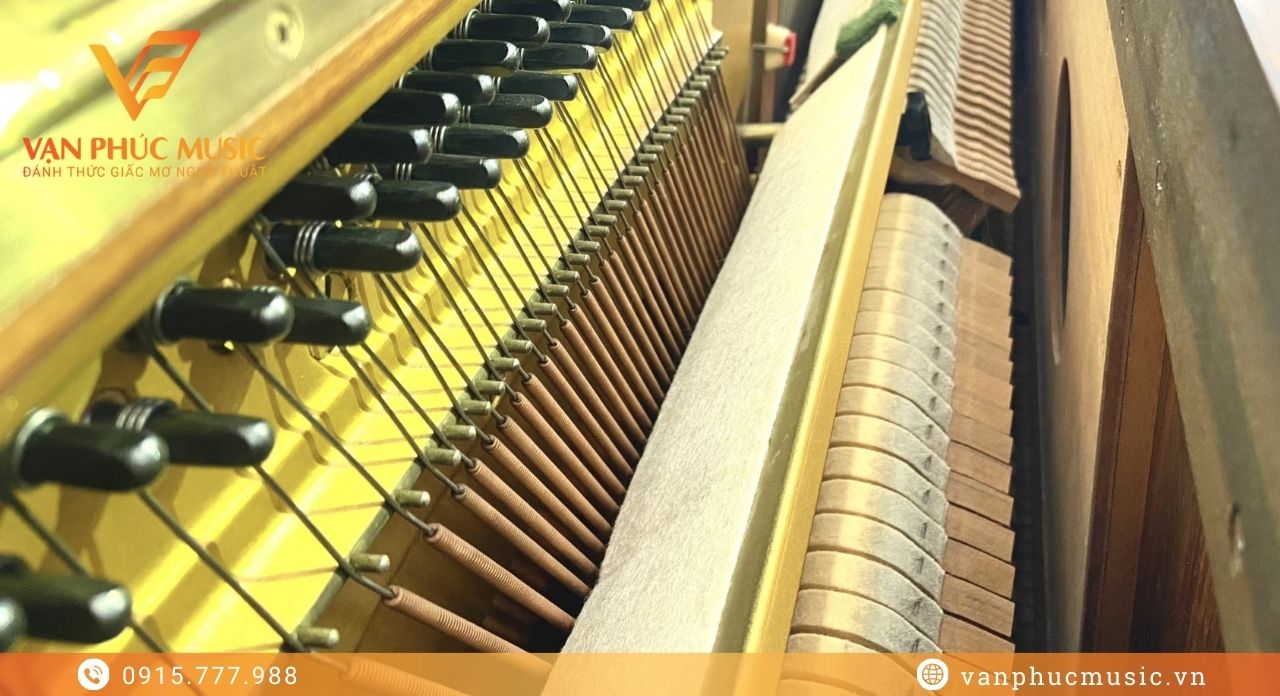 Đàn piano đứng Yamaha W101