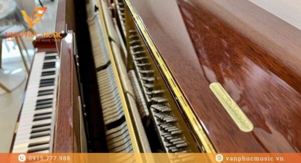 đàn piano cơ Yamaha W106