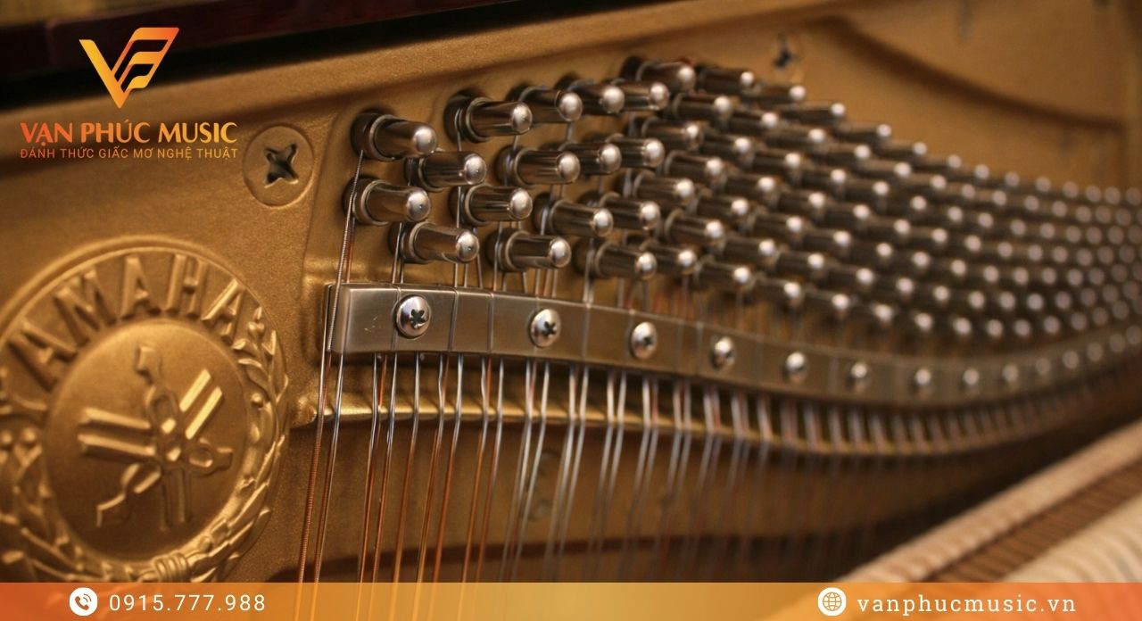 W106B piano cổ điển