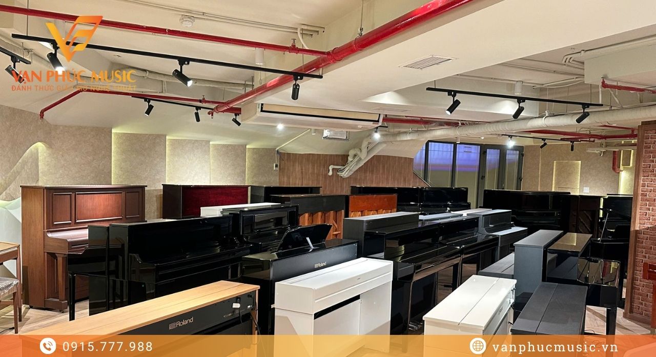 YAMAHA YDP 161C YAMAHA YDP 161C