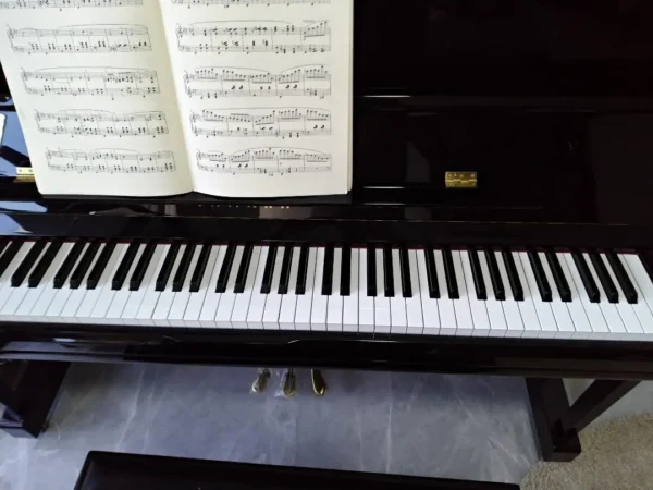 YAMAHA U1J SC2