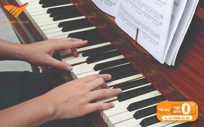 chia-se-cach-hoc-piano-khi-khong-co-dan