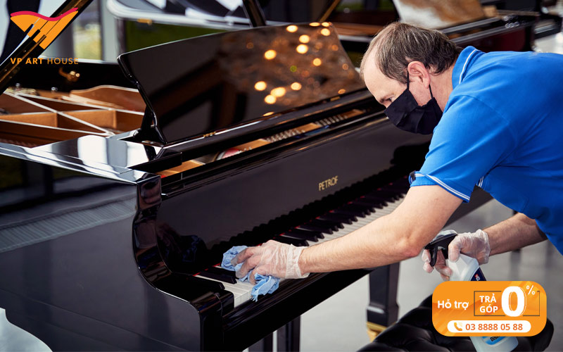 huong-dan-cach-ve-sinh-dan-piano-co-va-piano-dien-tai-nha-hieu-qua