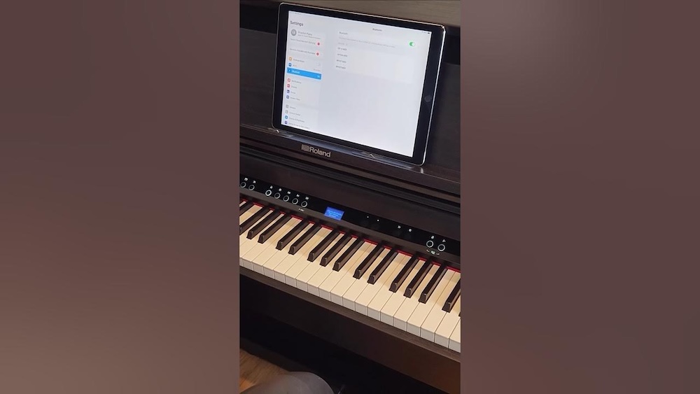 Kết nối Bluetooth đàn piano Roland HP 605 GP R
