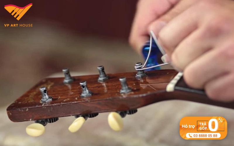 nhung-luu-y-quan-trong-khi-thay-day-dan-guitar
