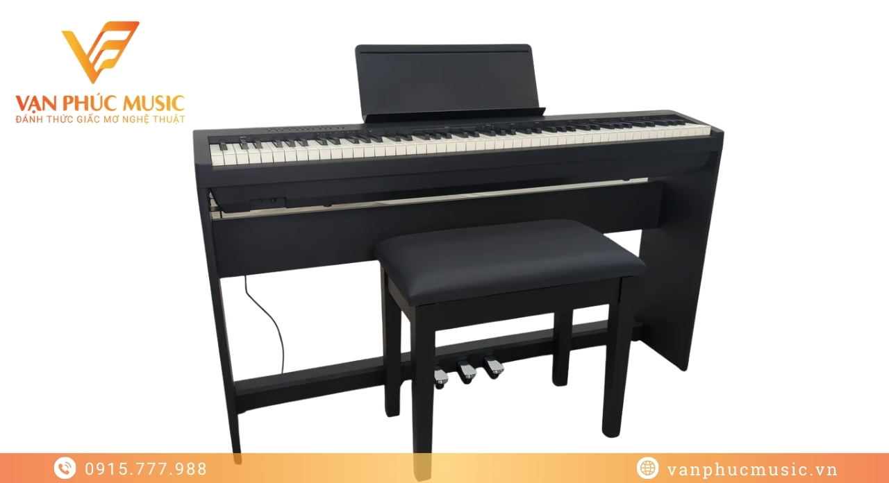 Roland FP-30B Roland FP-30B