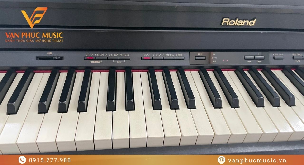 ROLAND HP 305SB