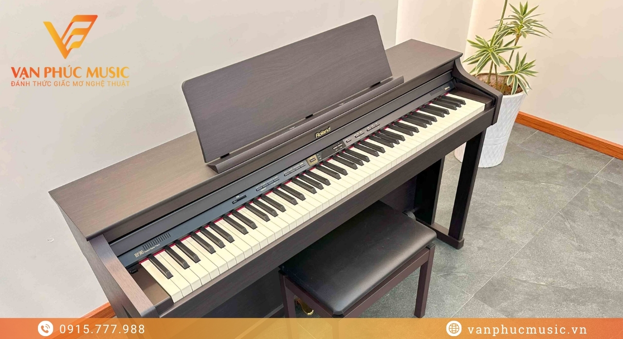 Roland HP 305R Roland HP 305R