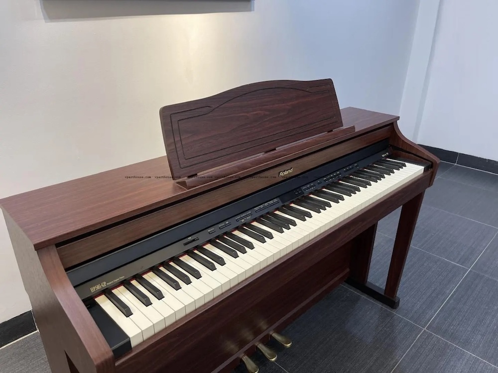 Bàn phím Roland HP 505 GP WH