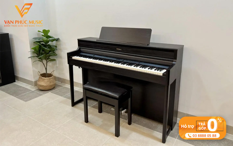 so-bo-ve-dan-piano-roland-hp-704dr