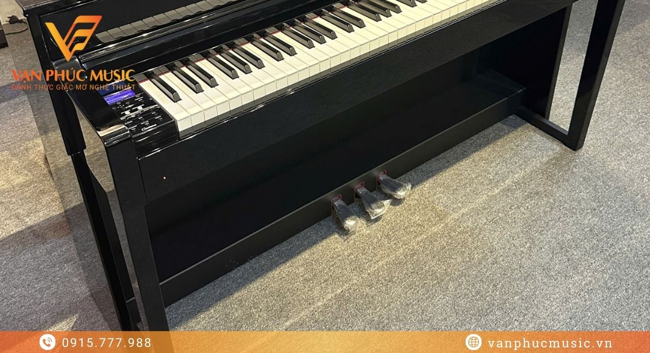 YAMAHA CLP 635PE YAMAHA CLP 635PE