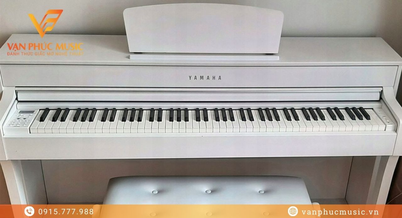 YAMAHA CLP 635WH YAMAHA CLP 635WH