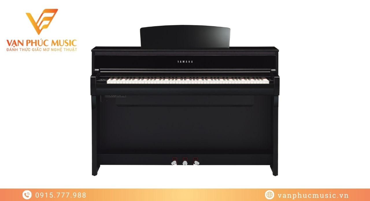YAMAHA CLP 675PE