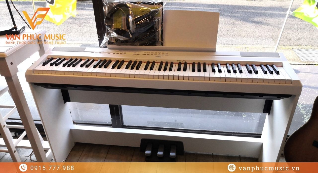 YAMAHA P 115WH YAMAHA P 115WH