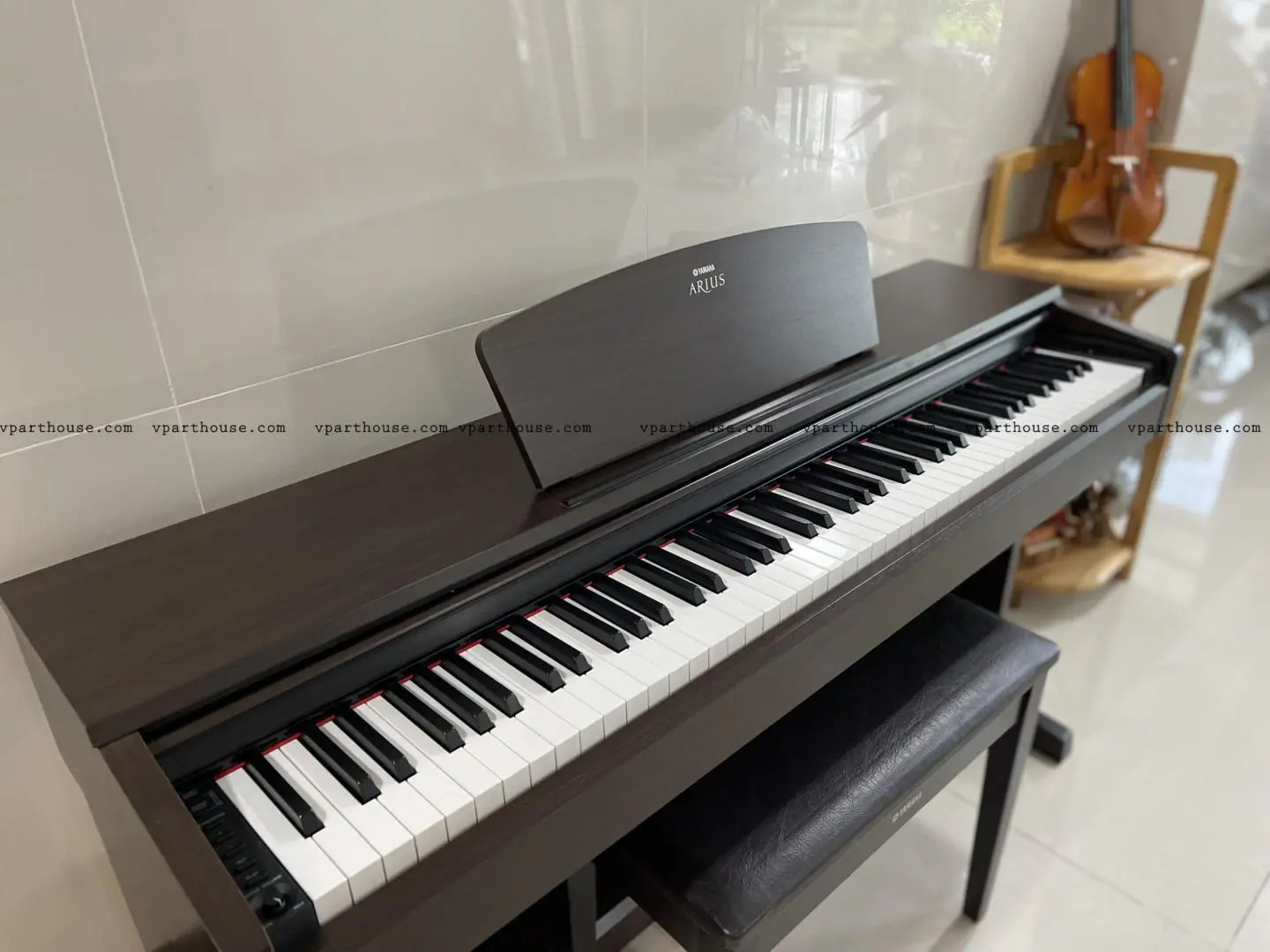 Yamaha YDP 140 lấy mẫu âm thanh nổi động 3 cấp độ AWM
