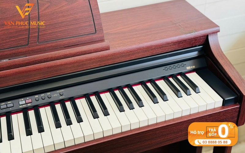 doi-tuong-phu-hop-su-dung-dan-piano-roland-hp-205rw