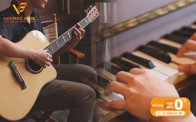 hoc-dan-guitar-va-piano-cai-nao-kho-hon