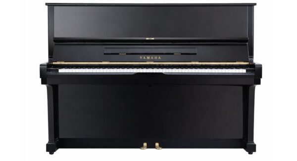 YAMAHA U1D