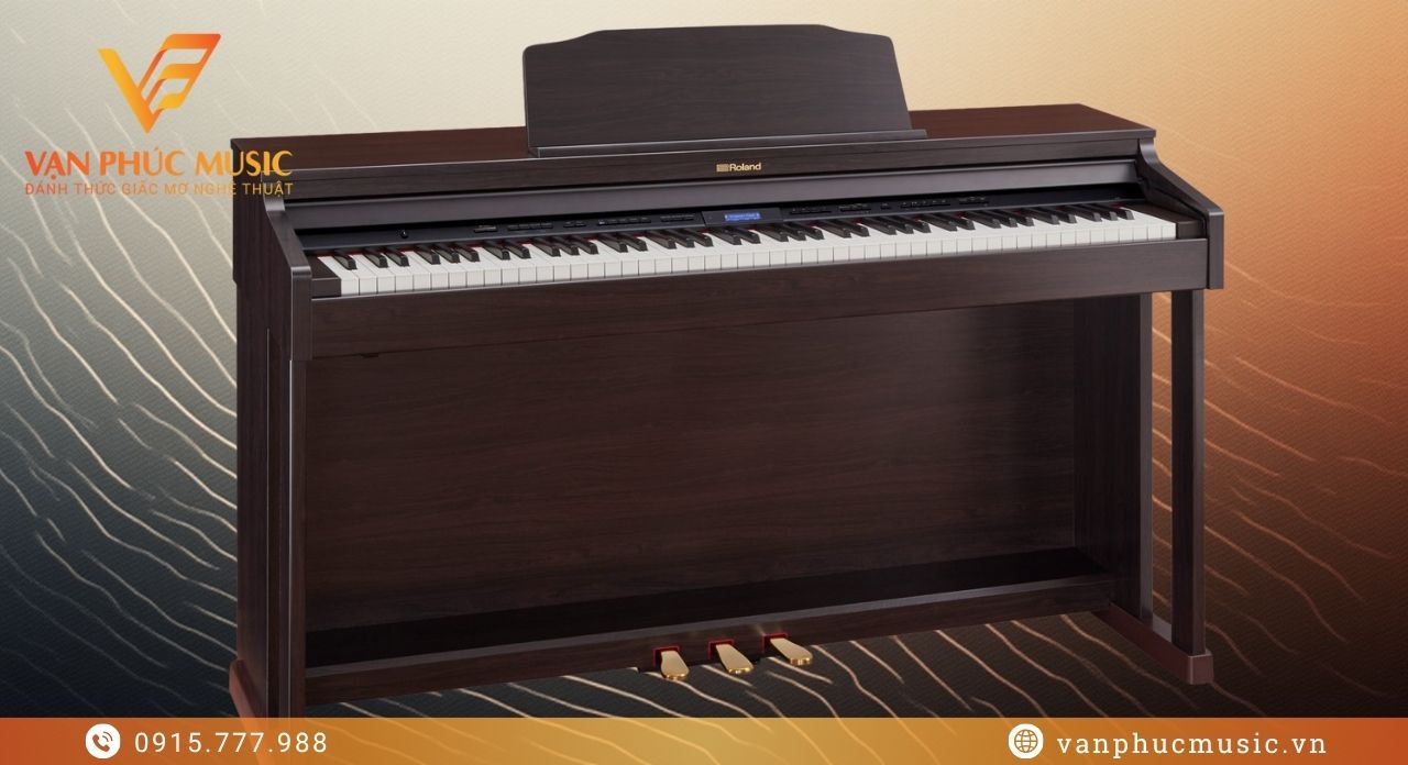 Roland HP 601R Roland HP 601R