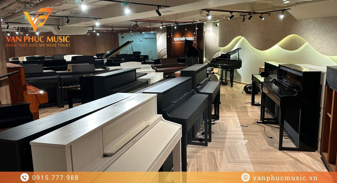 YAMAHA CVP 705PE YAMAHA CVP 705PE