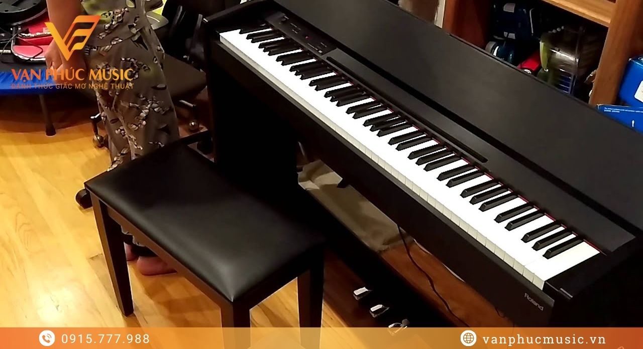 ROLAND F 120CB ROLAND F 120CB