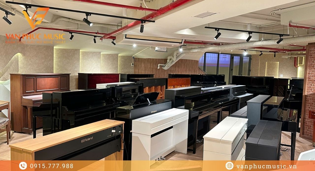 ROLAND F 120CB ROLAND F 120CB