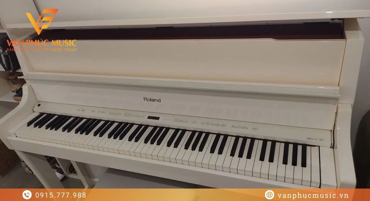 ROLAND LX 15 POLISHED WHITE ROLAND LX 15 POLISHED WHITE