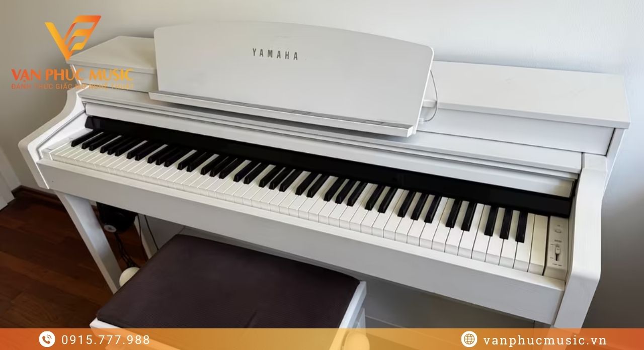 Yamaha CSP 150WH Yamaha CSP 150WH