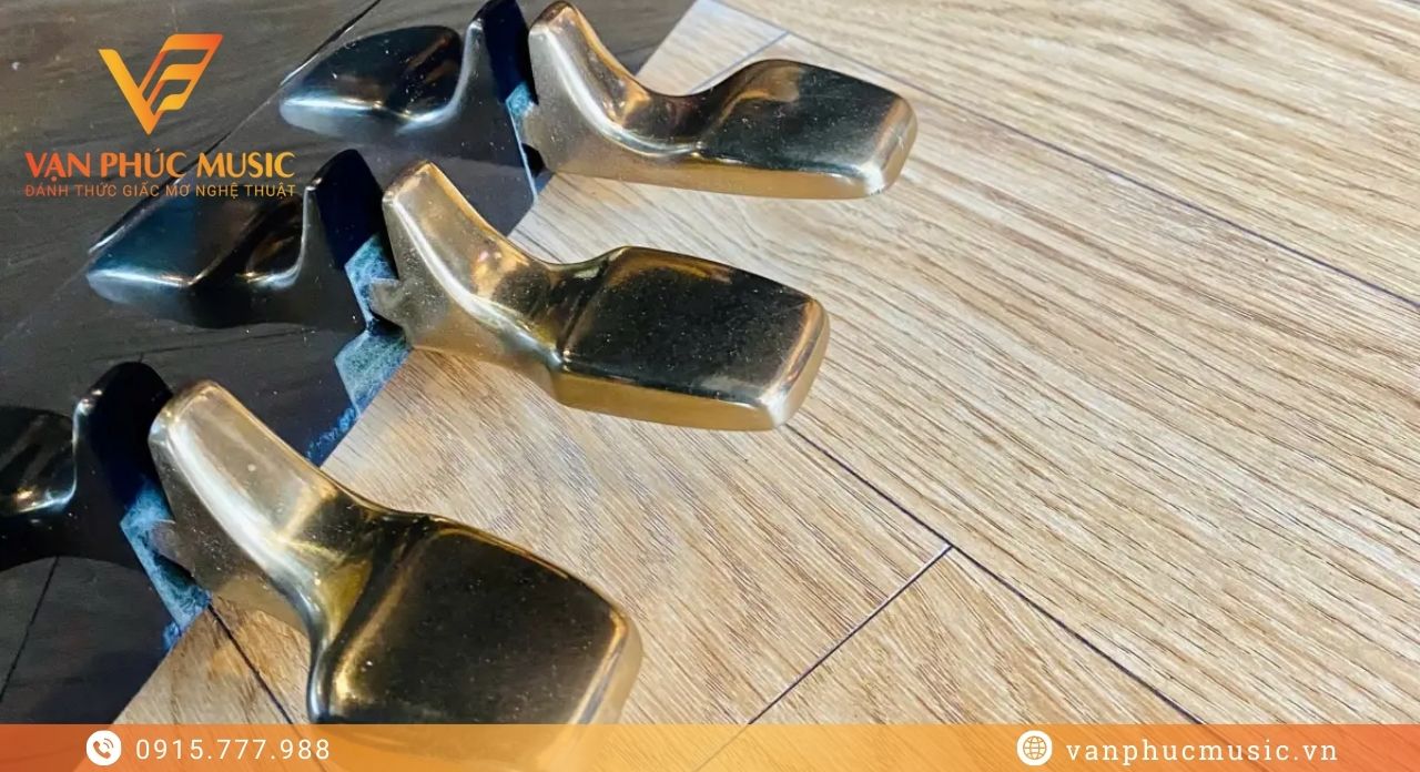 Yamaha U2H piano cơ cũ