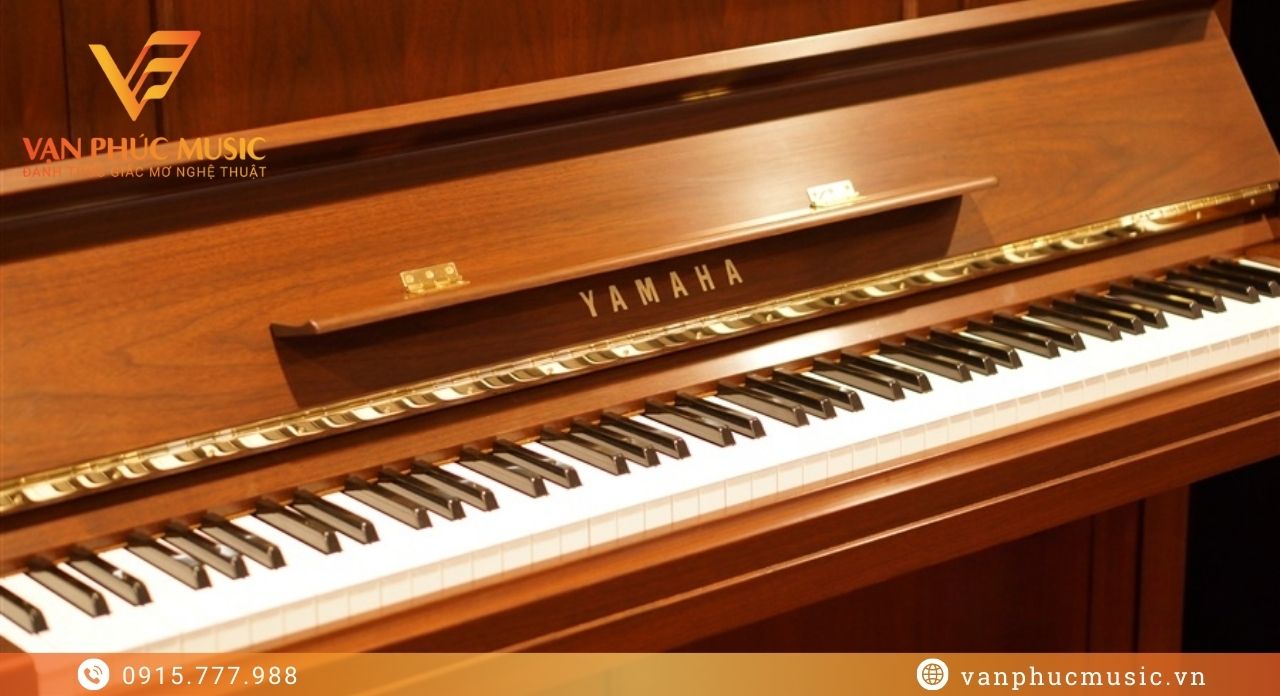 Yamaha U30Wn Yamaha U30Wn