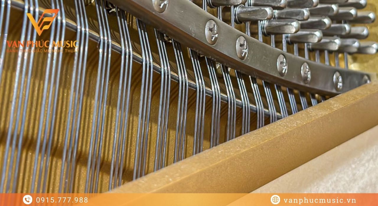 piano upright Yamaha U30Wn piano upright Yamaha U30Wn